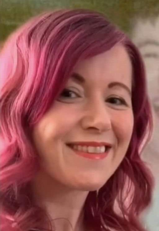 Read more about the article An art teacher that encouraged and allowed 15-year-old pupils to pose topless and simulate masturbation at school has been sacked.