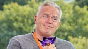 Read more about the article Huw Edwards named by his wife as BBC presenter accused of paying teen for explicit pictures